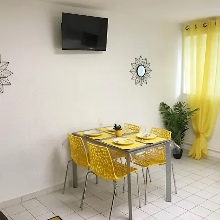 Sun, Parking, Centre , Proche Sanctuaires