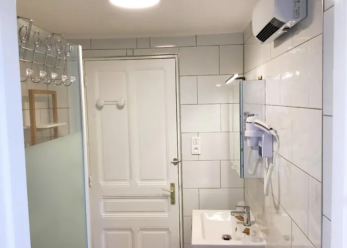 Sun, Centre Ville, Parking, Proche Sanctuaire