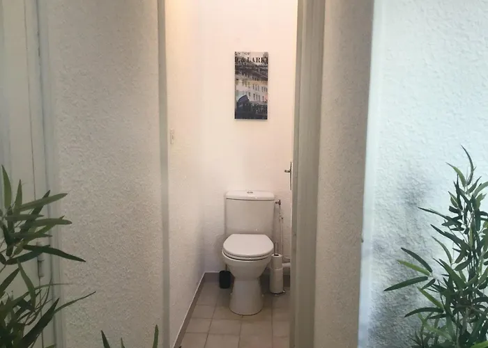 Sun, Centre Ville, Parking, Proche Sanctuaire Lourdes