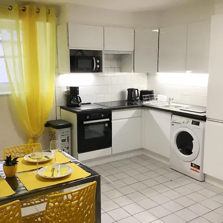 Apartment Sun, Parking, Centre , Proche Sanctuaires