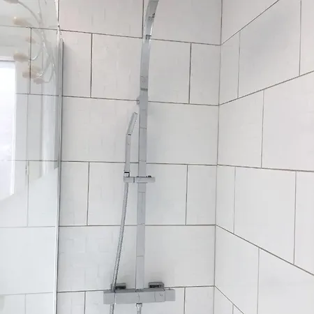 Apartment Sun, Parking, Centre , Proche Sanctuaires *