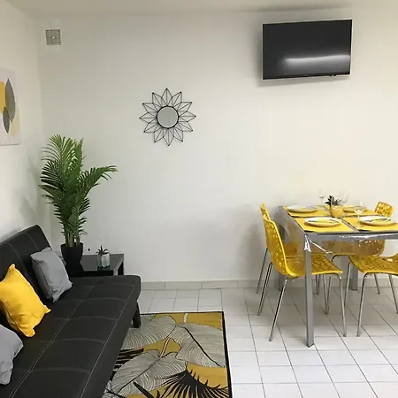 Sun, Centre Ville, Parking, Proche Sanctuaire Apartmán *
