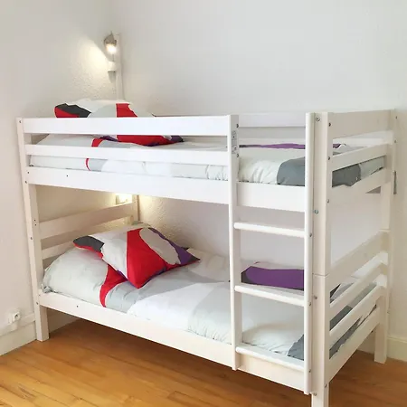 Sun, Centre Ville, Parking, Proche Sanctuaire Λούρδη