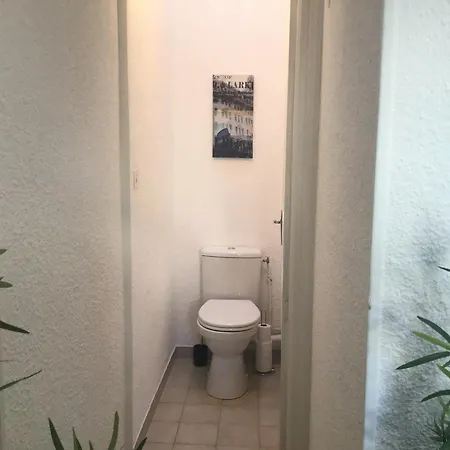 Sun, Centre Ville, Parking, Proche Sanctuaire Λούρδη