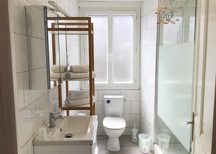 Sun, Centre Ville, Parking, Proche Sanctuaire Lourdes